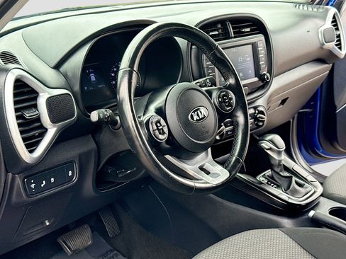Used 2020 Kia Soul X-Line FWD image 4