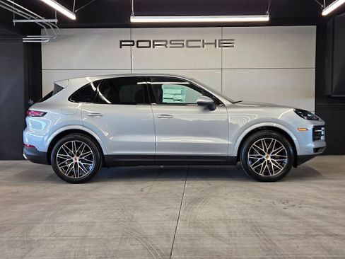 Certified 2026 Porsche Cayenne AWD/4WD image 27