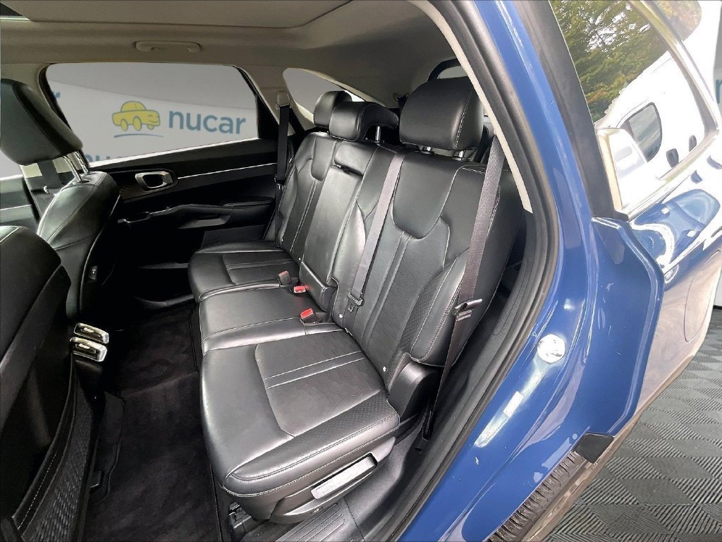 Used 2025 Kia Sorento S w/ Panoramic Sunroof Package AWD/4WD image 26