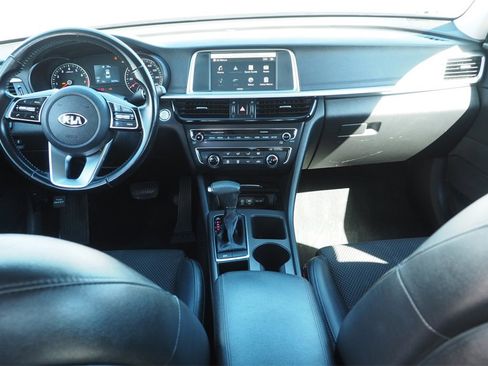 Used 2020 Kia Optima S image 18