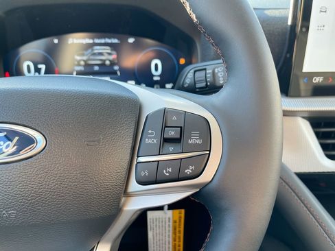 New 2026 Ford Explorer Active w/ Active Comfort Package image 37