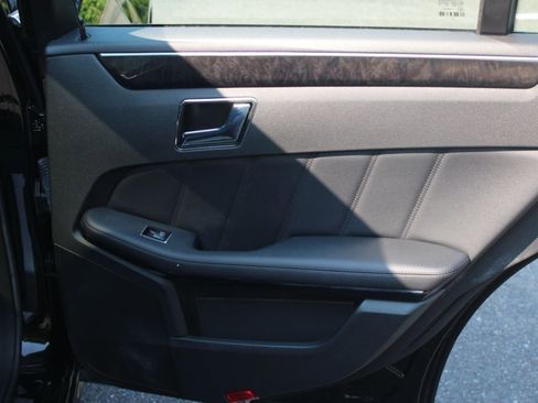 Used 2010 Mercedes-Benz E 63 AMG Sedan image 33