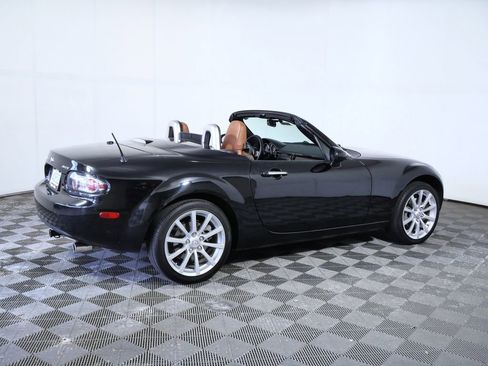 Used 2008 MAZDA MX-5 Miata Grand Touring w/ Premium Pkg image 9