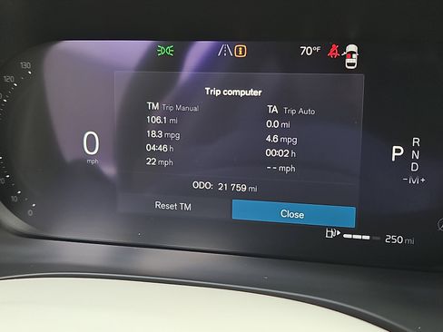 Certified 2023 Volvo XC60 B5 Core w/ Climate Package AWD/4WD image 21