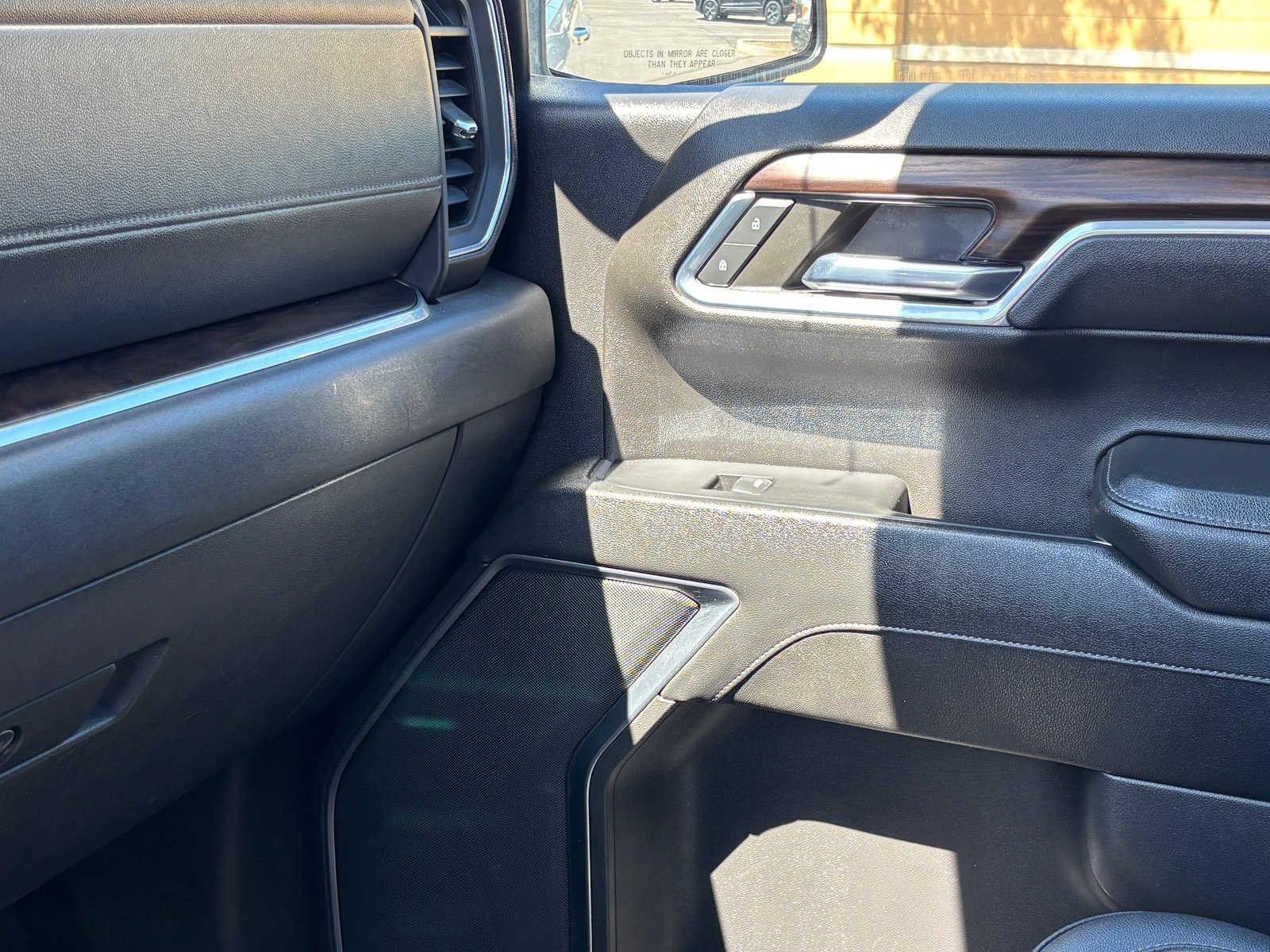 Used 2024 GMC Sierra 1500 SLT AWD/4WD image 16