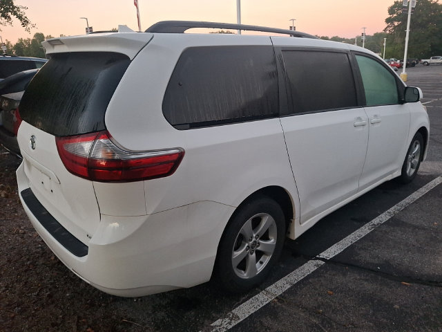 Used 2020 Toyota Sienna LE FWD image 7