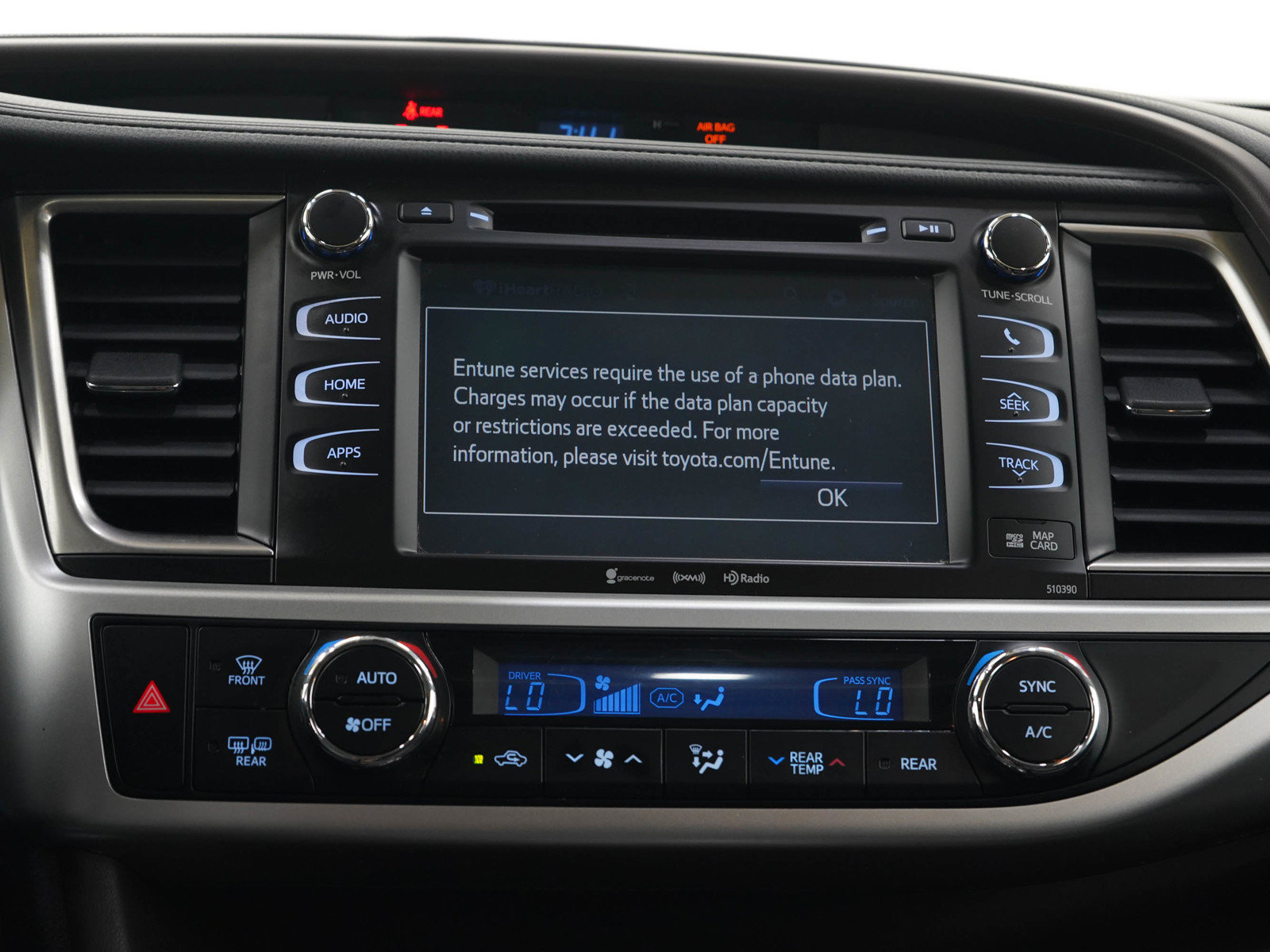 Used 2019 Toyota Highlander XLE AWD/4WD image 19