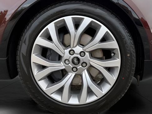 Certified 2026 Land Rover Discovery Limited Edition AWD/4WD image 35
