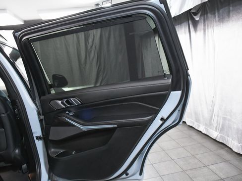 Used 2023 BMW X7 xDrive40i w/ M Sport Package image 14