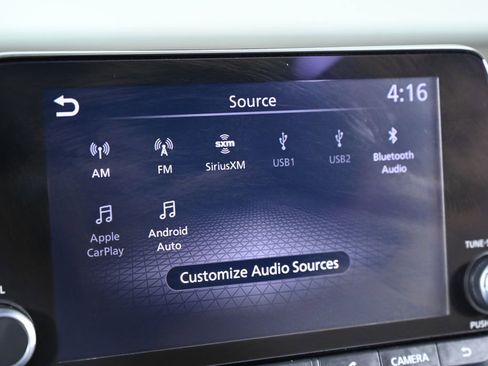 Used 2023 Nissan Rogue SV image 16