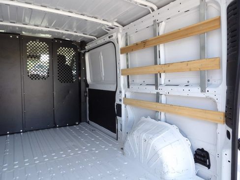 Used 2025 RAM ProMaster 2500 w/ U-Haul Equipment Group FWD image 45