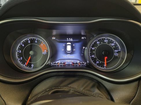 Used 2019 Jeep Cherokee High Altitude AWD/4WD image 23