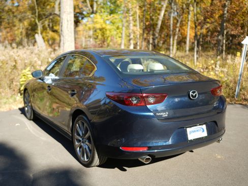 Used 2021 MAZDA MAZDA3 s image 5