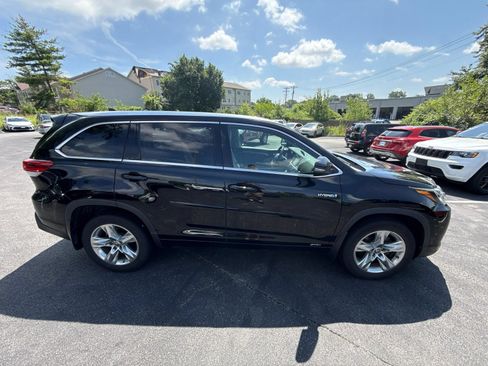 Used 2019 Toyota Highlander Limited AWD/4WD image 1