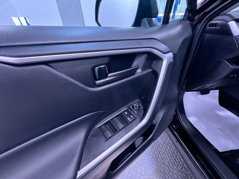 Used 2024 Toyota RAV4 LE image 4