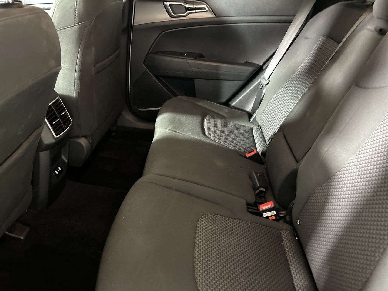 Used 2026 Kia Sportage LX FWD image 24