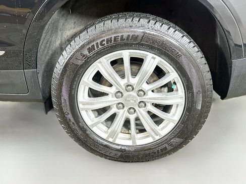 Used 2019 Cadillac XT5 FWD image 29