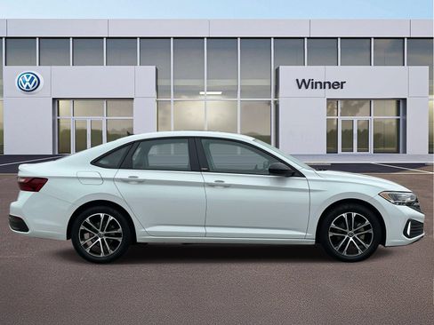 Used 2023 Volkswagen Jetta Sport FWD image 6