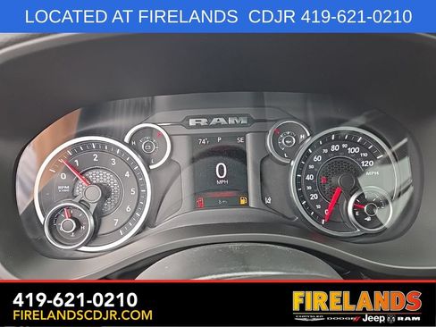 New 2026 RAM 1500 4x4 Crew Cab image 16