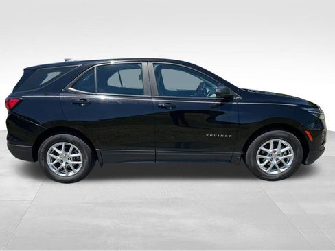 Used 2023 Chevrolet Equinox LS FWD image 13