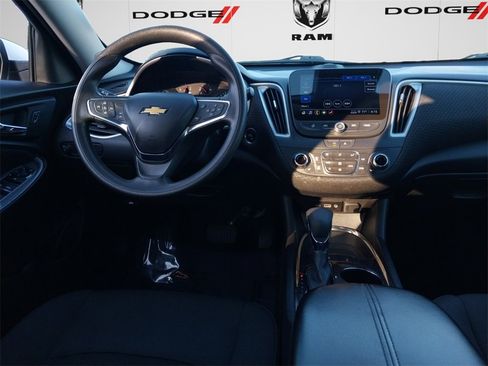 Used 2024 Chevrolet Malibu LT image 10