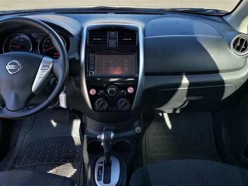 Used 2018 Nissan Versa SV w/ SV Special Edition FWD image 9