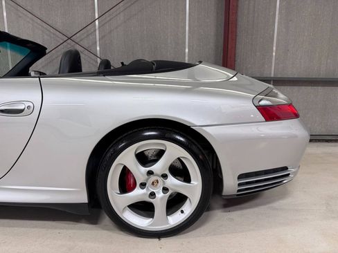 Used 2004 Porsche 911 Carrera 4S AWD/4WD image 12