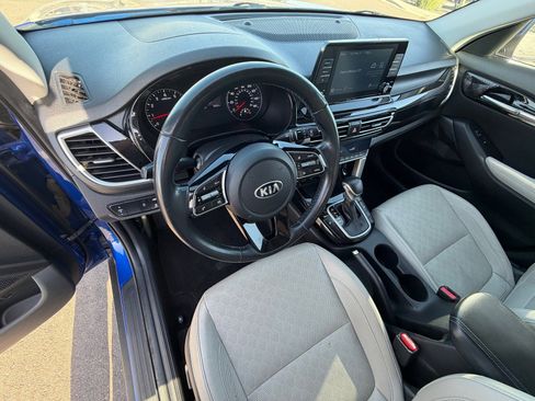 Certified 2021 Kia Seltos EX AWD/4WD image 15