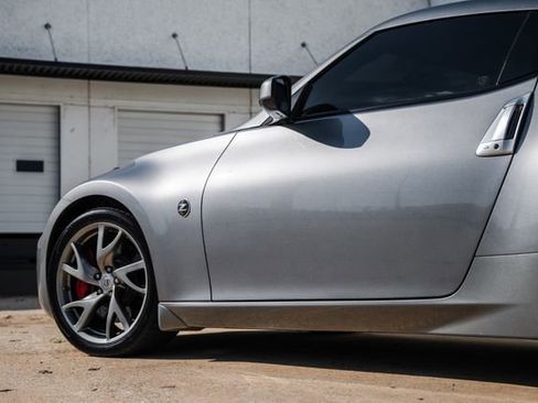 Used 2014 Nissan 370Z Coupe w/ Sport Package image 24