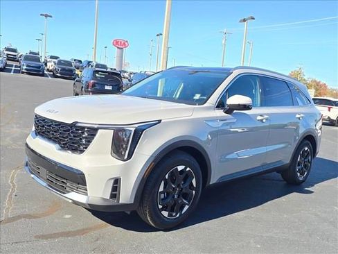 New 2026 Kia Sorento S w/ S Panoramic Sunroof Package FWD image 7