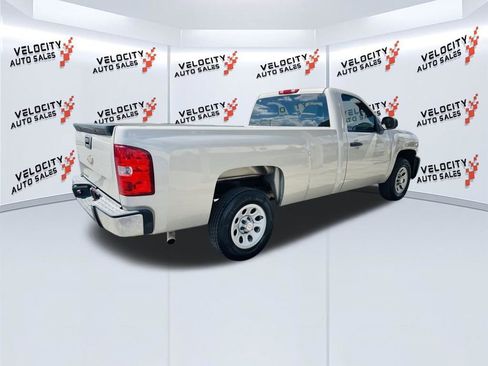 Used 2009 Chevrolet Silverado 1500 W/T RWD image 3