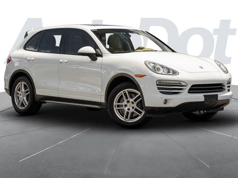Used 2013 Porsche Cayenne AWD/4WD image 1