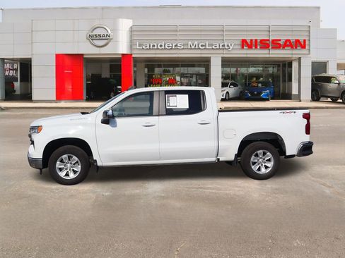 Used 2025 Chevrolet Silverado 1500 LT image 6