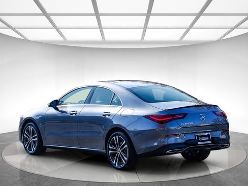 Used 2025 Mercedes-Benz CLA 250 image 2