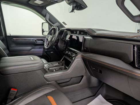 Used 2025 GMC Sierra 2500 AT4 w/ AT4 Premium Plus Package image 20