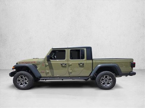 Used 2025 Jeep Gladiator Mojave w/ Safety Group AWD/4WD image 8