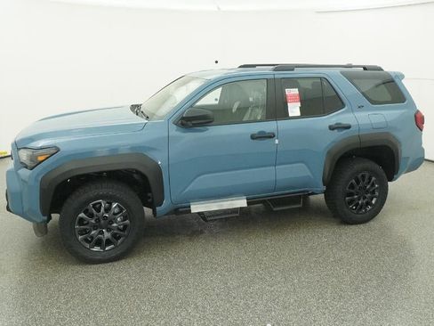 New 2026 Toyota 4Runner SR5 image 2