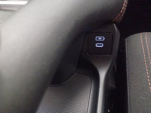 Certified 2025 Honda HR-V Sport image 29