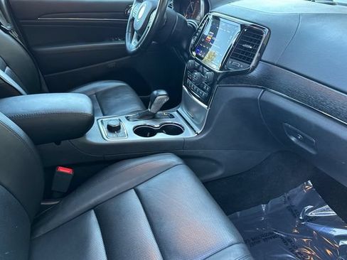 Used 2021 Jeep Grand Cherokee High Altitude AWD/4WD image 19