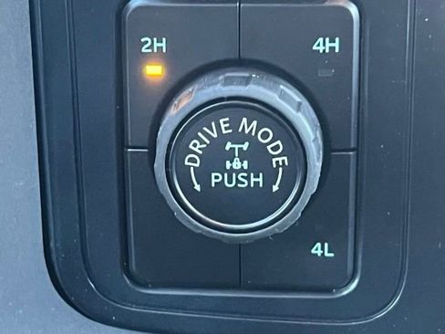 New 2026 Ford F150 XLT w/ Equipment Group 302A MID image 8