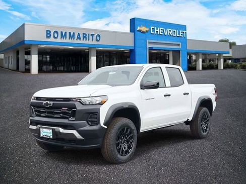 New 2026 Chevrolet Colorado Trail Boss AWD/4WD image 1