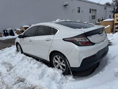 Used 2016 Chevrolet Volt Premier w/ Driver Confidence Package image 9