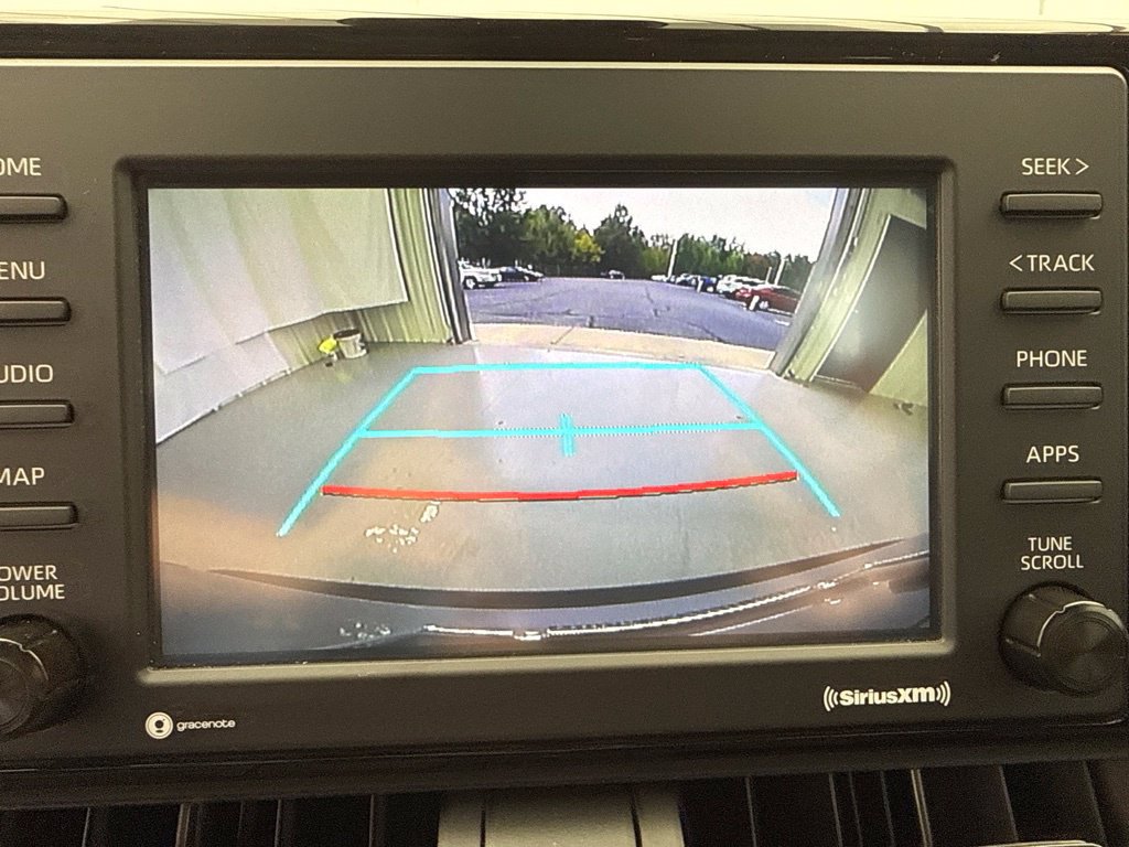 Used 2020 Toyota RAV4 XLE w/ Convenience Package FWD image 27