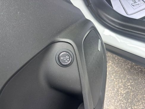 Used 2024 Chevrolet TrailBlazer ACTIV w/ Convenience Package image 29