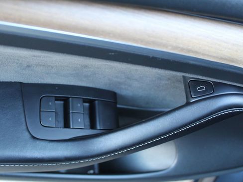 Used 2022 Tesla Model 3 Performance image 22