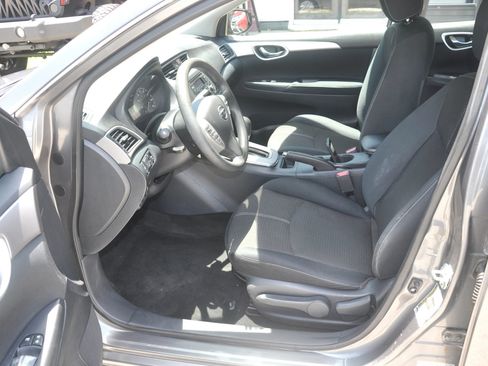 Used 2015 Nissan Sentra SV FWD image 21
