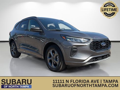 Used 2023 Ford Escape ST-Line image 1