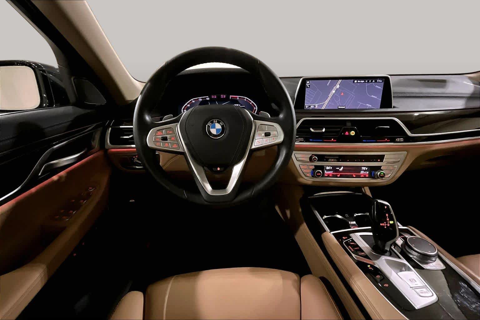 Used 2022 BMW 750i xDrive AWD/4WD image 5
