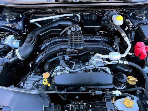 Used 2024 Subaru Crosstrek 2.0i Premium image 10