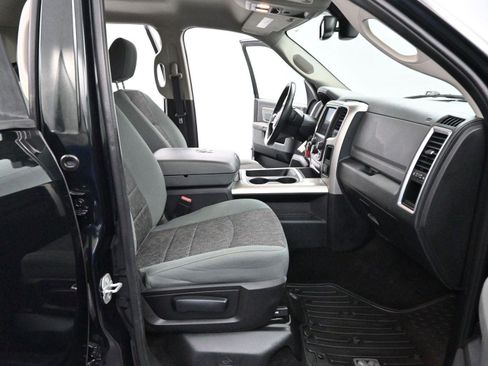Used 2016 RAM 1500 SLT AWD/4WD image 27